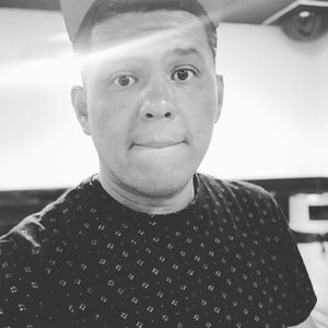 Meet your Posher, Luis